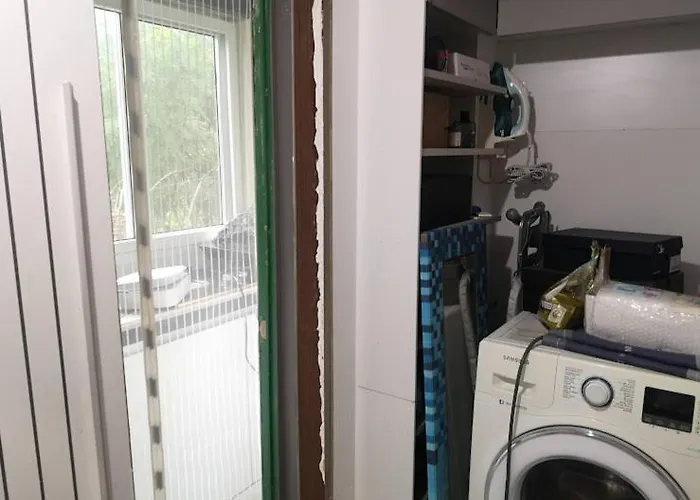 ホームステイ Cozy House Working Space With Local In Airport *